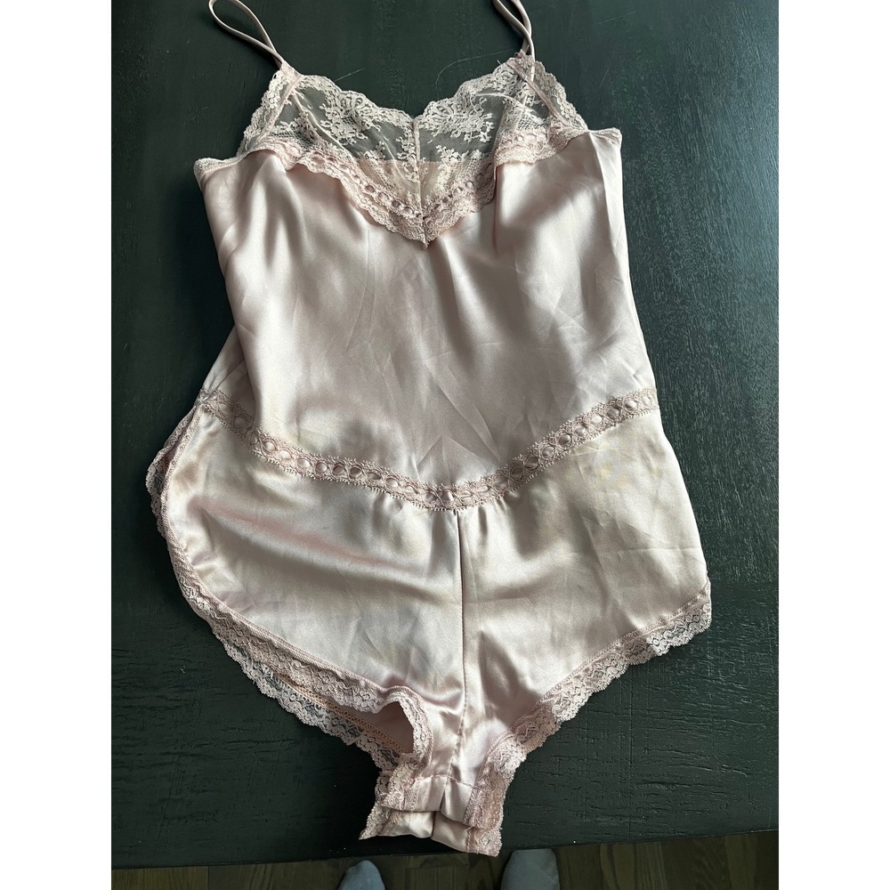 Vintage Kasara Pink Satin Lace Teddy‎ Bodysuit Made in Canada Size 34 Romantic